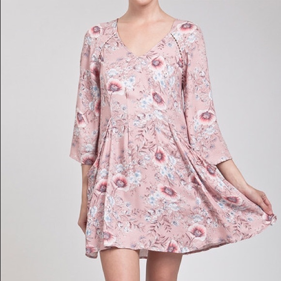 HP!! ✨Mauve floral dress ✨✨ HOST PICK!! NEW!! 💕💕