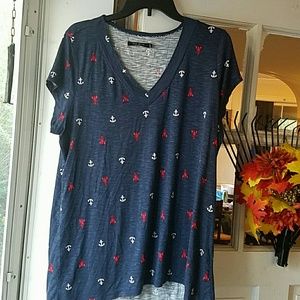 Cute seaside anchor and lobster tee!
