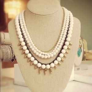 Stella & Dot limited edition necklace MISCHA