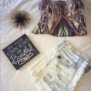 ✨ AZTEC tank top SZ Small ✨