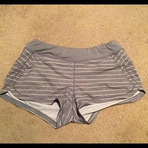 Athletes gray and white stretch shorts