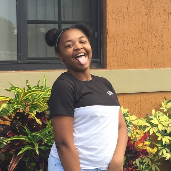 Meet your Posher, Jalynn - Picture 1 of 1