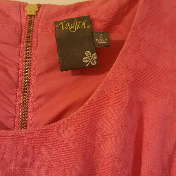 Dress - Picture 4 of 4