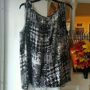 Black and white pullover top.