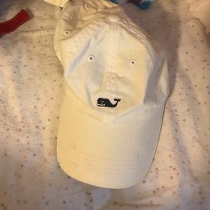 Vineyard vines hat!