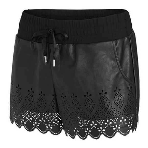 π Sale! Lady Luxe Short Size L - Picture 2 of 4