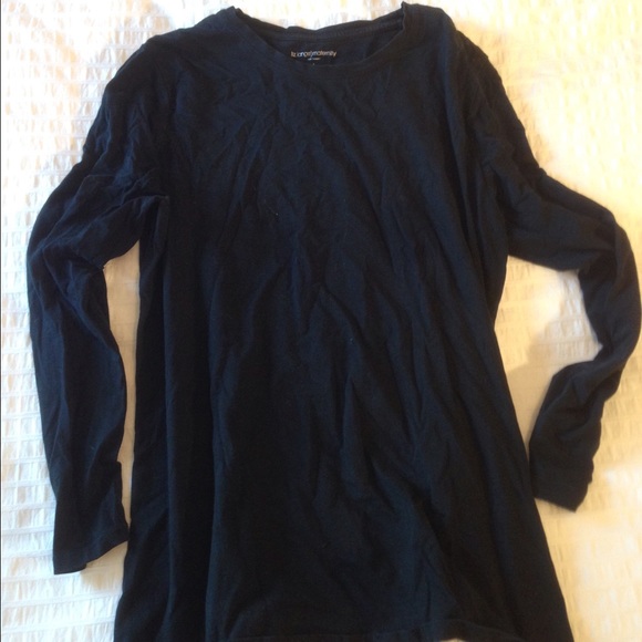 Liz Lange maternity shirt