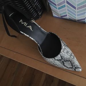 MIA Ankle strap heel