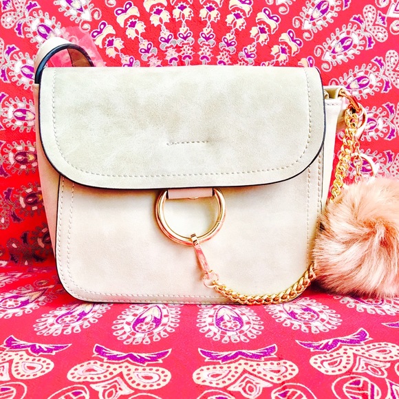 Handbags - ⚡️HOST PICK⚡️ Chic Crossbody bag