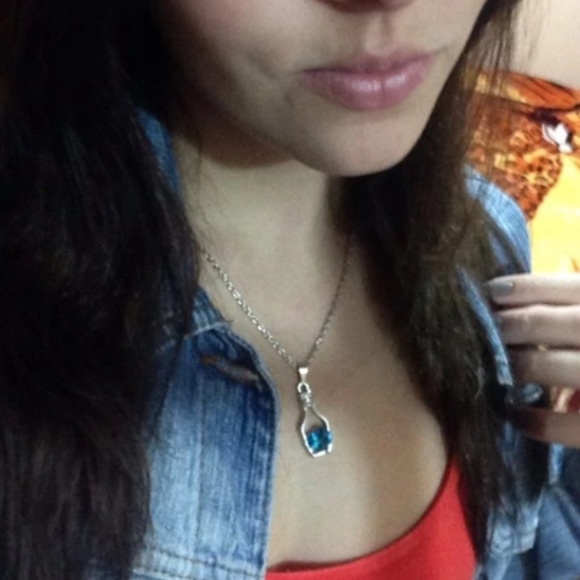 (J1) 🦄5 for $35🦄 Blue Heart Necklace - Picture 4 of 4