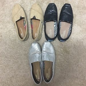😍3 pairs of Toms size 9😍