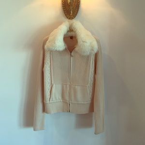Ellen Tracy wool knit sweater with fur collar