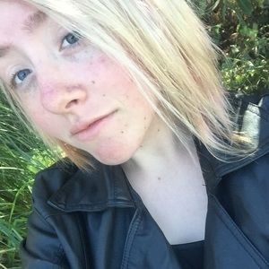 Meet your Posher, Lacey