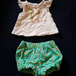 Carter's 2 piece set