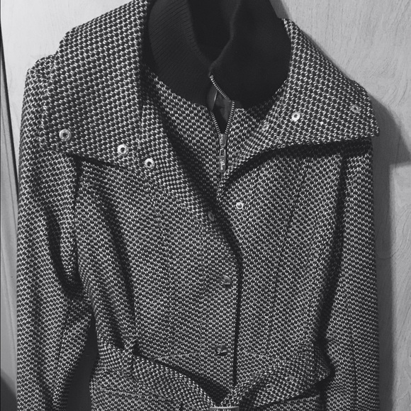 Guess jacket size medium never worn