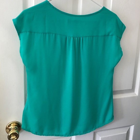 Banana Republic green blouse - Picture 4 of 4