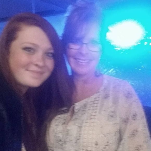 Meet your Posher, Noelle - Picture 1 of 1