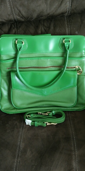 Isaac mizrahi longlive handbag/tote/cross body bag