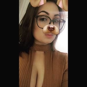 Meet your Posher, Tania