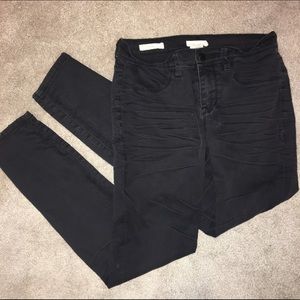 Black Worn-Look Skinny Jegging