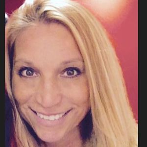 Meet your Posher, Cynthia