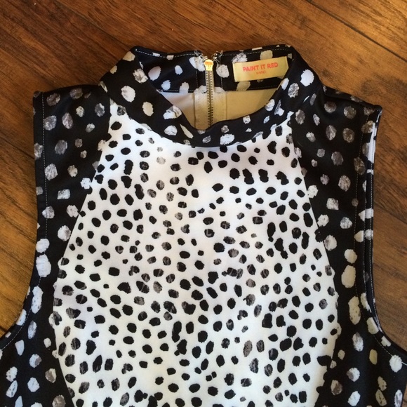 🌟Host Pick!🌟 Black and white cutout dress - Picture 2 of 4