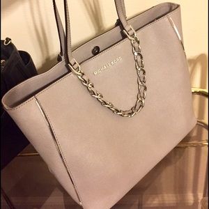 Michael Kors Large Tote🎁🎄🎄🎄🎁🎁