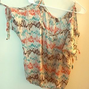 Windsor open shoulder tie top