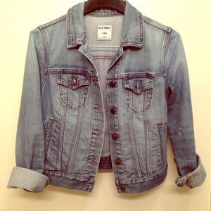 • D e n i m J a c k e t •