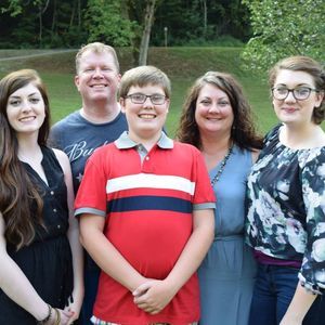 Meet your Posher, Lorie