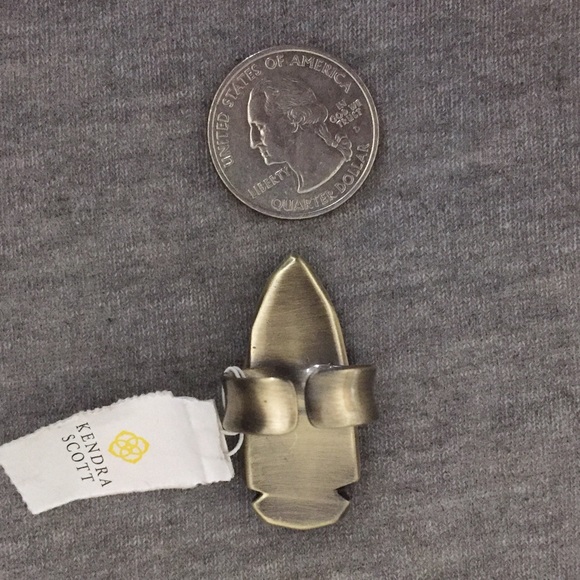 NWT Kendra Scott Kenny White Banded Agate Ring - Picture 3 of 3