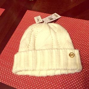 Micheal Michael Kors winter knit hat cream