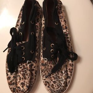 Cheetah sequenced Arizona Jean Boat shoes