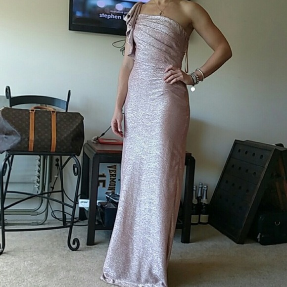 Adrianna Papell Dresses & Skirts - Adrianna Papell blush silver gown