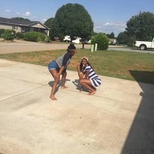 Meet your Posher, Janasia