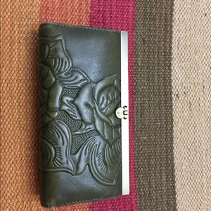 Patricia Nash wallet