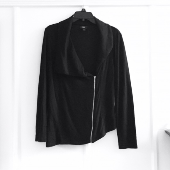 Mossimo Supply Co. Sweaters - Cozy! ✨Crossover black asymmetrical sweater
