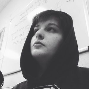 Meet your Posher, Dekota