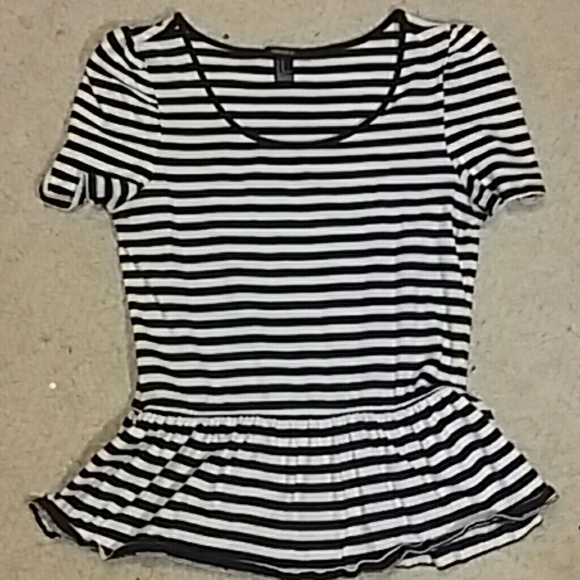 Forever 21 skater top - Picture 3 of 3