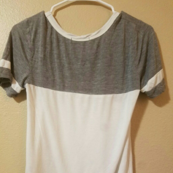 *SOLD* Zumiez Alien Tee - Picture 3 of 3