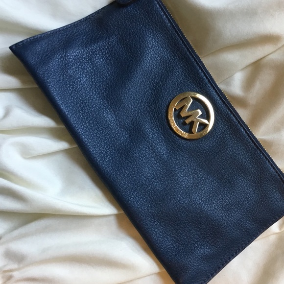 Michael Kors Wristlet/Clutch Navy