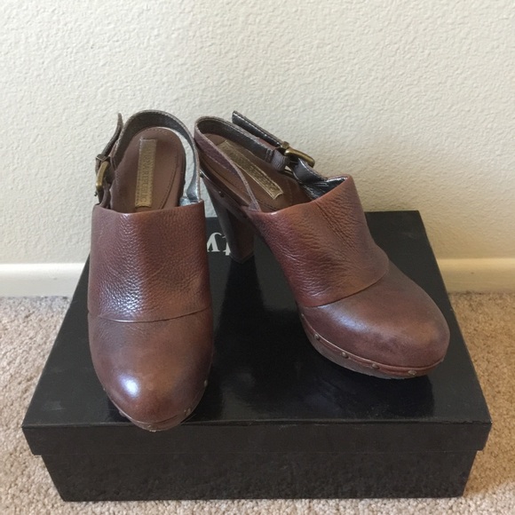 Banana Republic mules