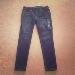 American Eagle medium wash denim