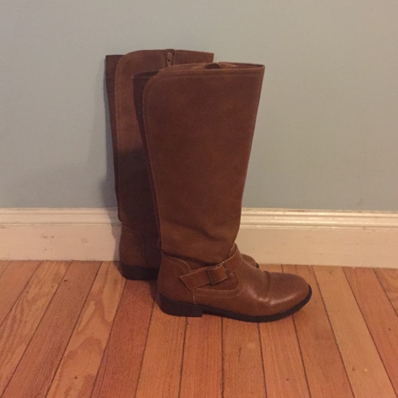 PRICE DROP AE Camel riding boots Sz 7