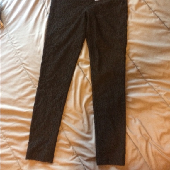 Express Black Lace Leggings - Picture 2 of 3