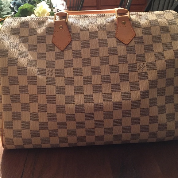 Louis Vuitton Speedy 35