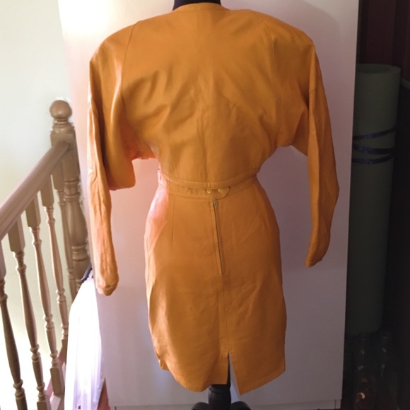Vintage Mustard Yellow Leather skirt set - Picture 2 of 4