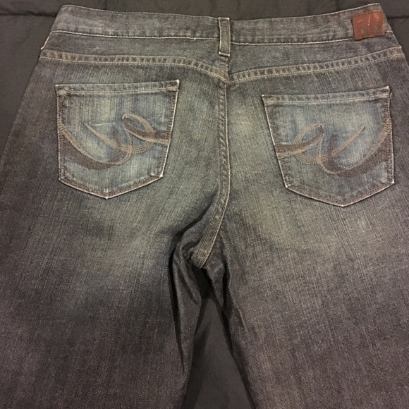 Jeans - Picture 2 of 4