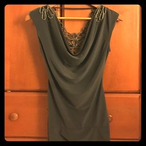 Super cute gray blouse