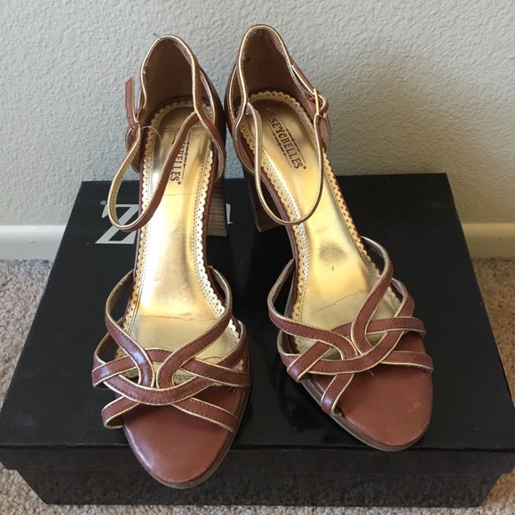 Seychelles heels